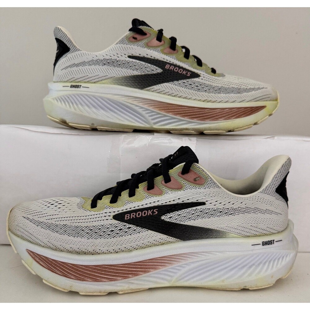 Brooks Ghost 17 Women’s Size 8.5B